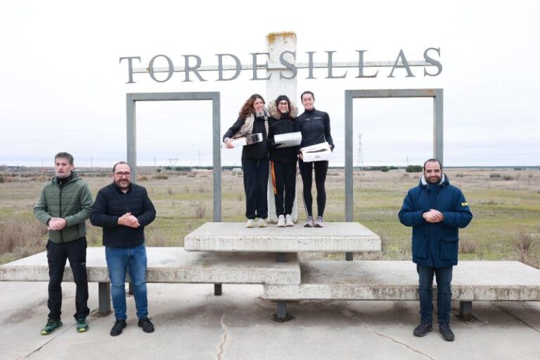 Rubén ‘Dupi’ Sánchez y Blanca Castaño se coronan en un Cross de Reyes histórico en Tordesillas