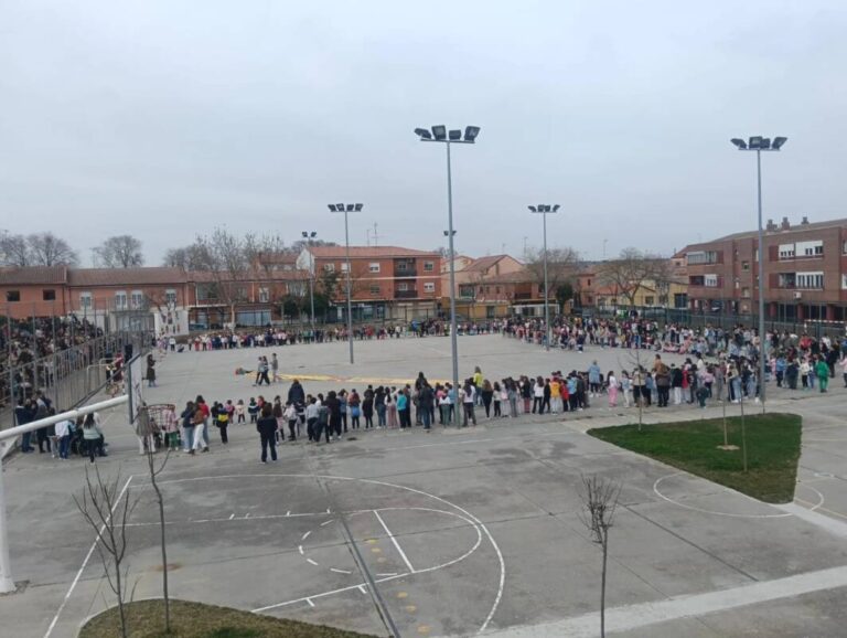 Día Escolar de la Paz y la No Violencia en Tordesillas