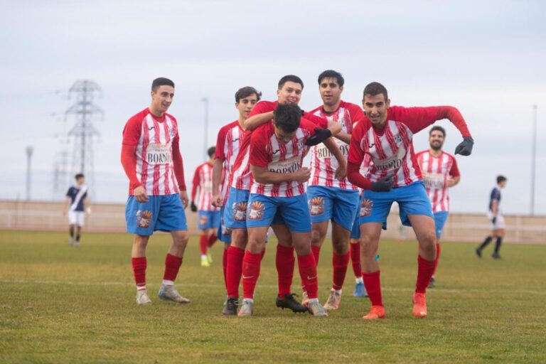 La Gimnástica Medinense se da un festín ante el Villa de Simancas