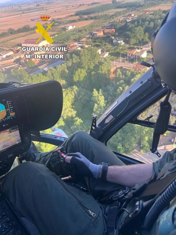 Helicóptero Guardia Civil. Búsqueda desaparecido en Valladolid