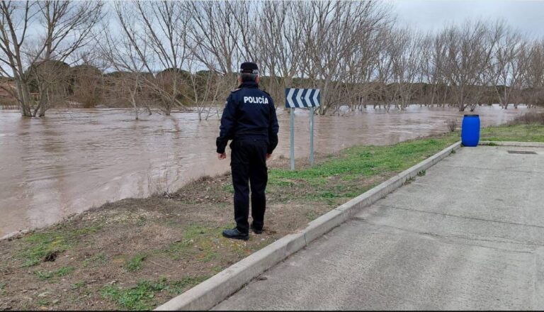 Rio Duero en Puente Duero en Castilla y León
