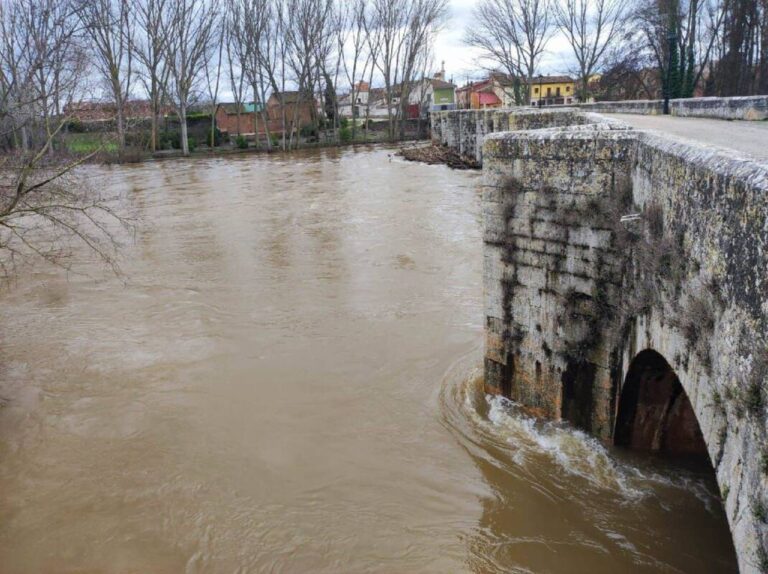 crecida rio