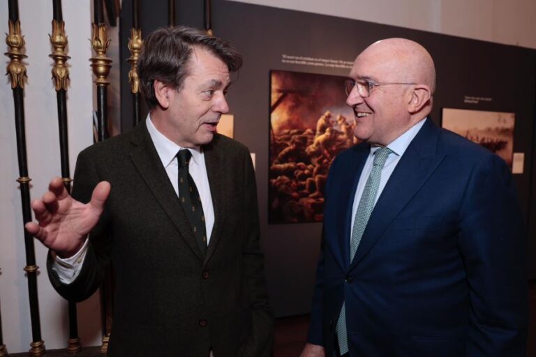La Sala de Las Francesas acoge la exposición ‘Ferrer-Dalmau: imágenes de la Historia’ con 30 obras del pintor español más internacional