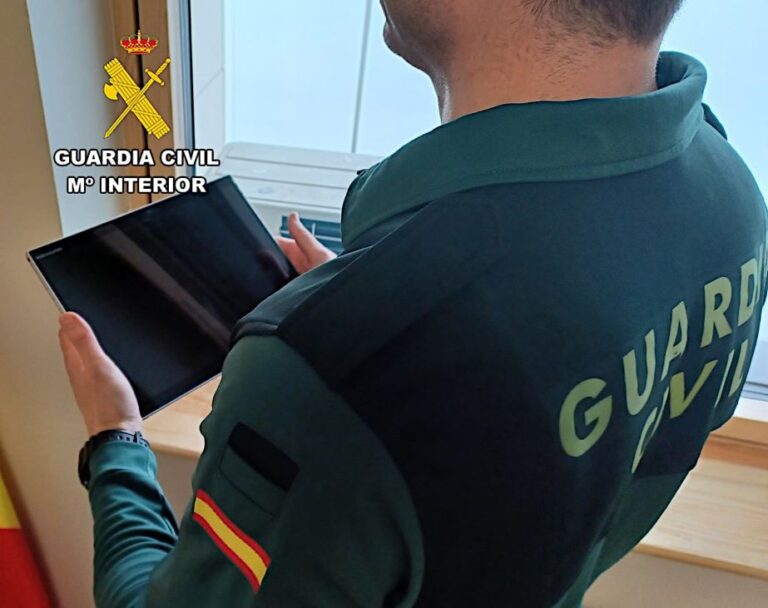 Detenidas dos personas por robar una tablet de alta gama a una profesora en un colegio de Burgos