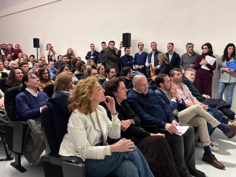 Acto público del PP. Presencia del secretario general Miguel Tellado. Elecciones Castilla y León 2026 // La Voz