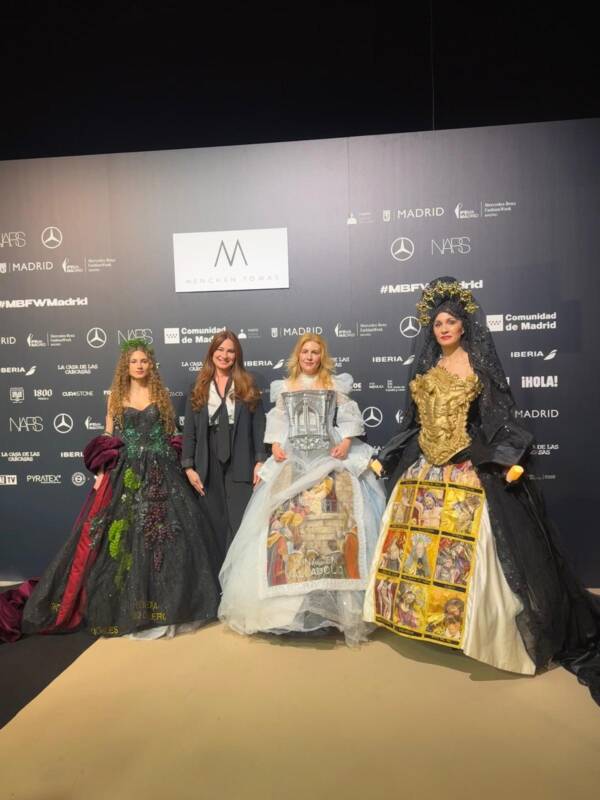 Valladolid conquista la pasarela de IFEMA: El «Vestido-Arte» de Rosana Largo desfila