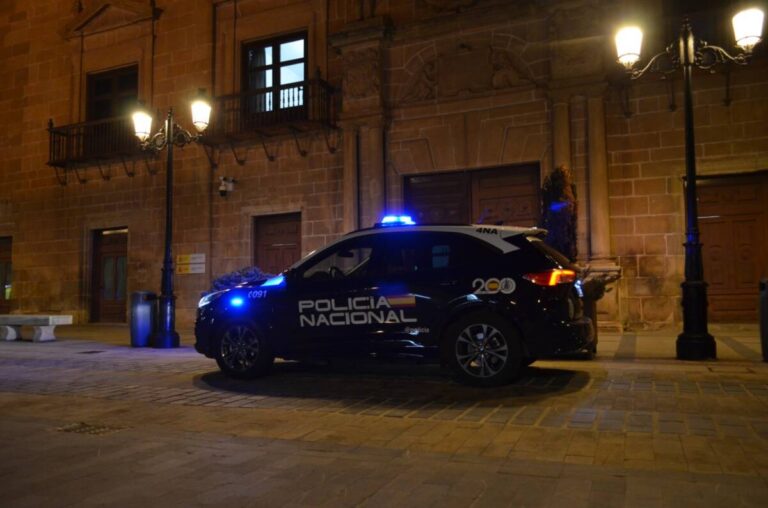policia nacional en Medina del Campo