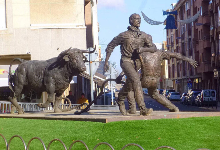 toro enmaromado en Castilla y León