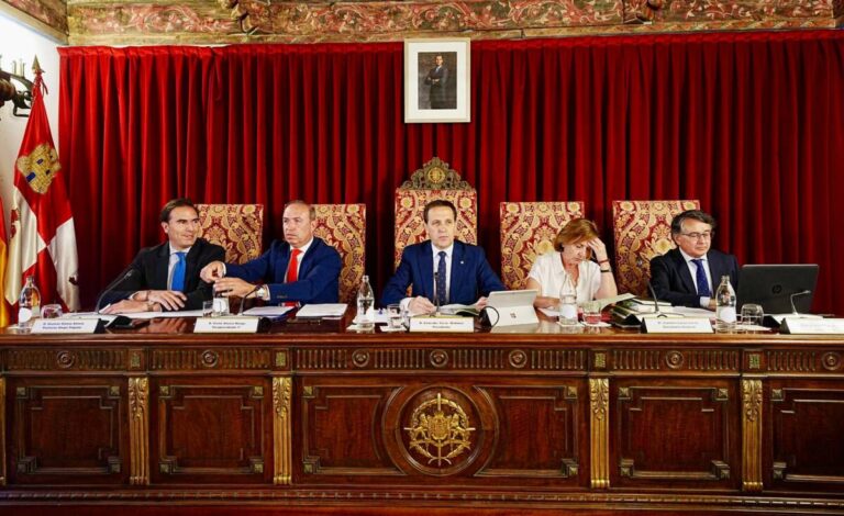 pleno diputación Valladolid en Medina del Campo