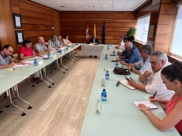 Reunión con los Colegios Profesionales Veterinarios en Castilla y León