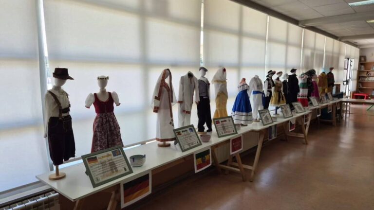 Costuras del mundo en Tordesillas